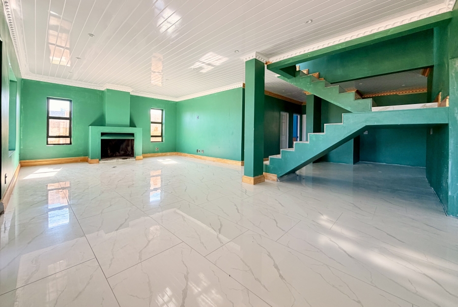 5 Bedroom Property for Sale in Hawston Western Cape